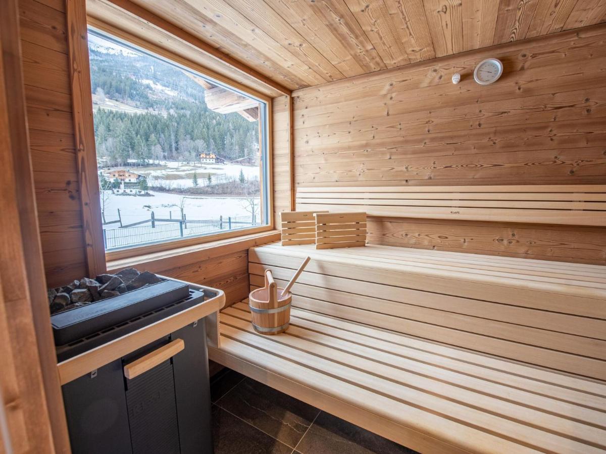 Apartment In Wald Im Pinzgau With A Carport 外观 照片