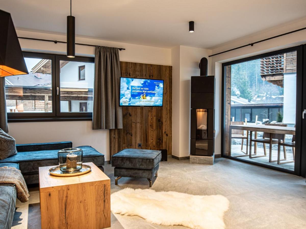 Apartment In Wald Im Pinzgau With A Carport 外观 照片