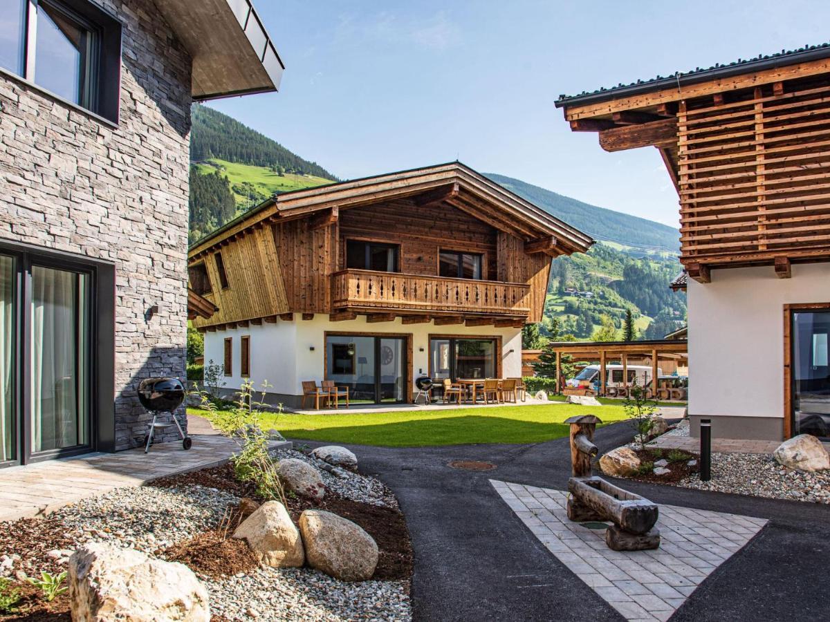 Apartment In Wald Im Pinzgau With A Carport 外观 照片